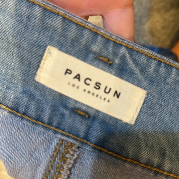 Cute jean shorts super stylish - Picture 3 of 4